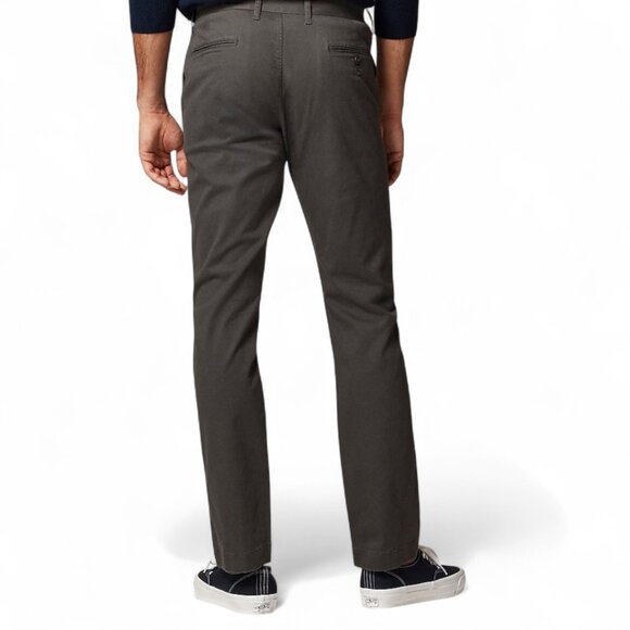 J. Crew 770™ Straight-fit stretch chino pant Size 31/30 - Picture 2 of 14